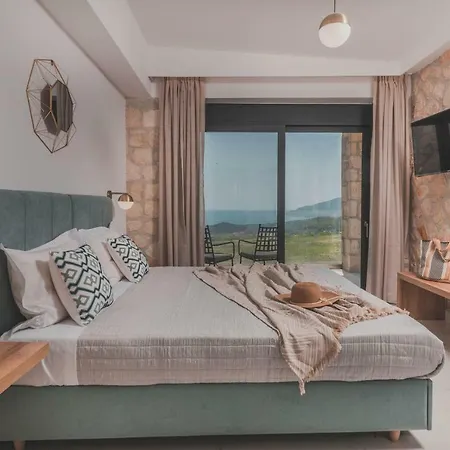 Zinos Luxury Villa *