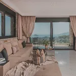 Zinos Luxury *